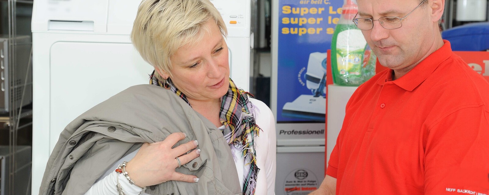 Küchen.Geräte.Partner. Sorglos-Finanzierung – kleine Raten, große Vorteile. Küchen.Geräte.Partner. Sorglos-Finanzierung – kleine Raten, große Vorteile.